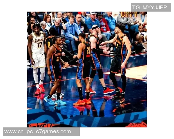 2012年季后赛首战雷霆对湖人精彩回顾与赛况分析